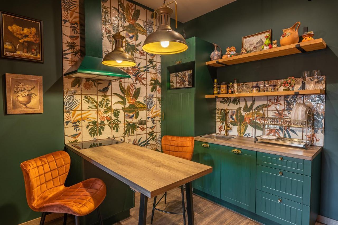 Eco Apartments In French Quarter Киев Екстериор снимка