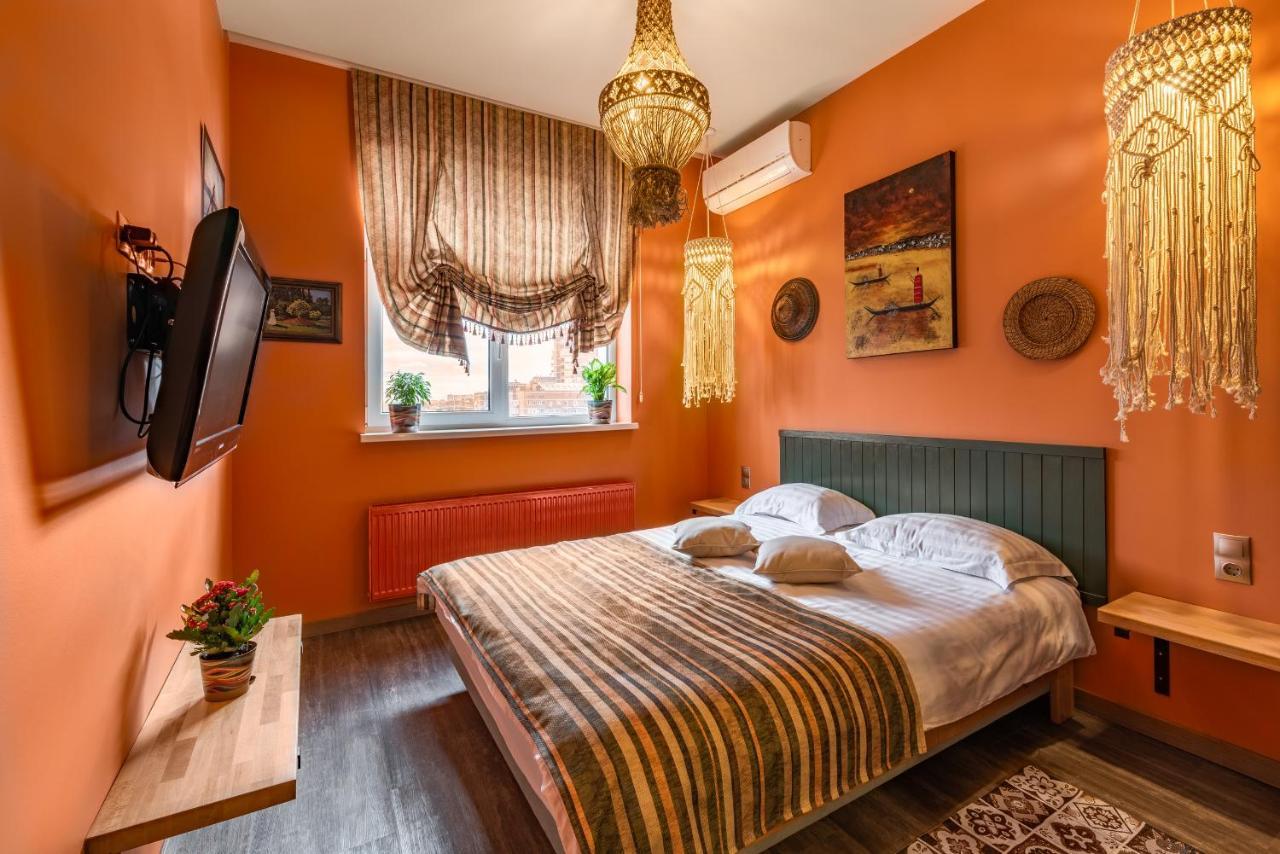 Eco Apartments In French Quarter Киев Екстериор снимка