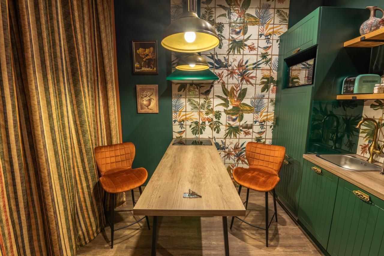 Eco Apartments In French Quarter Киев Екстериор снимка