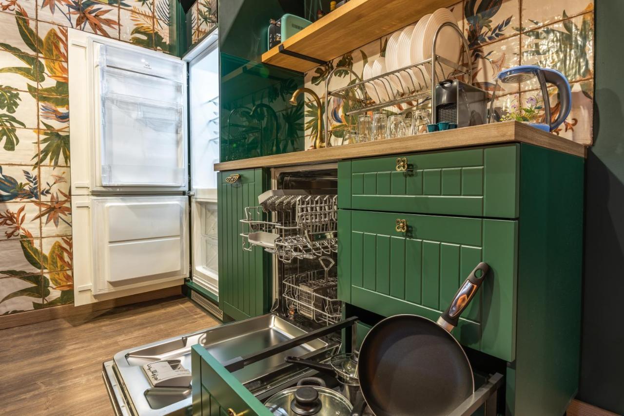 Eco Apartments In French Quarter Киев Екстериор снимка