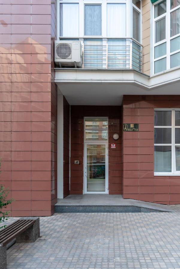 Eco Apartments In French Quarter Киев Екстериор снимка