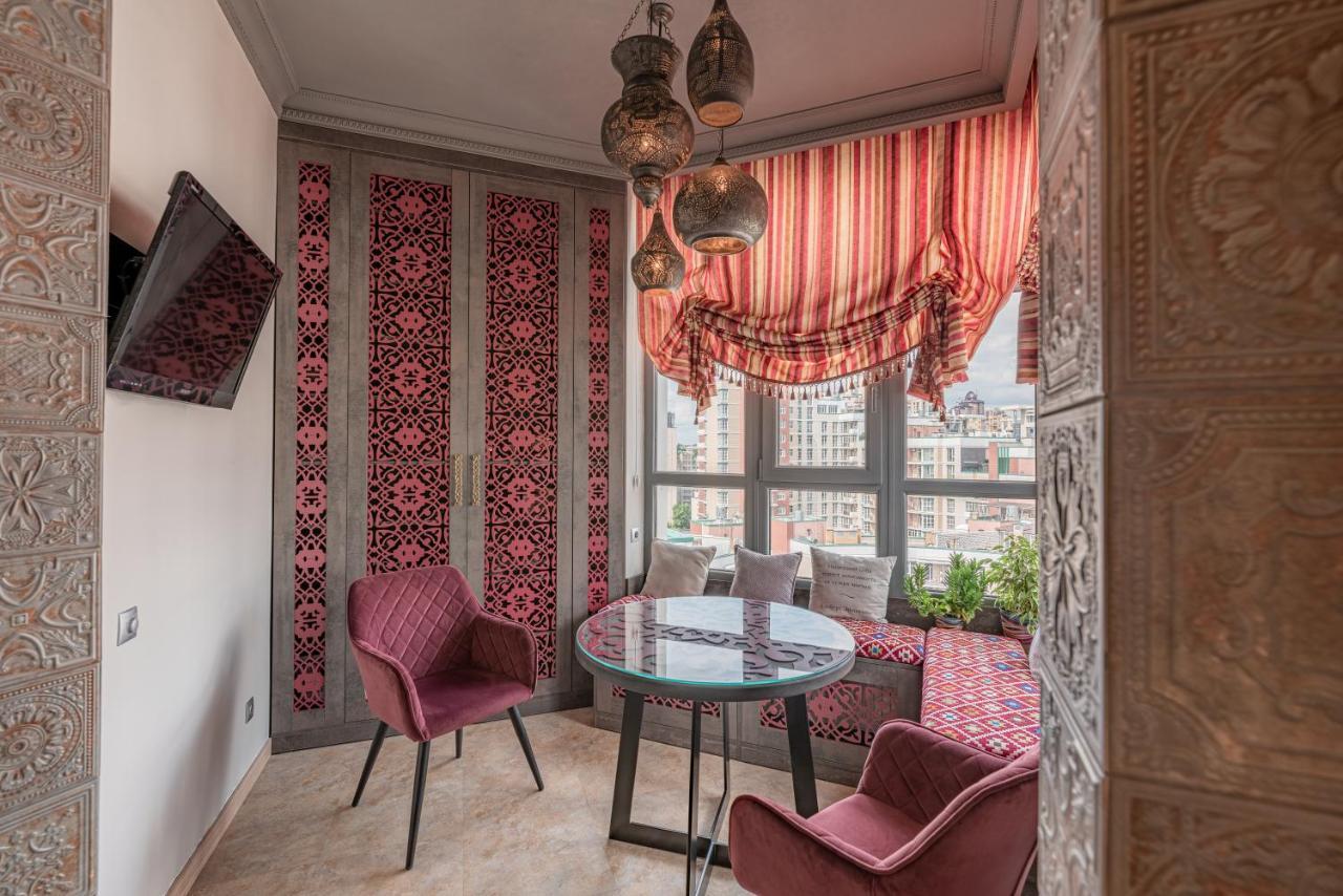 Eco Apartments In French Quarter Киев Екстериор снимка