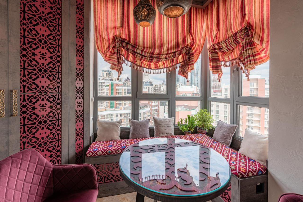 Eco Apartments In French Quarter Киев Екстериор снимка