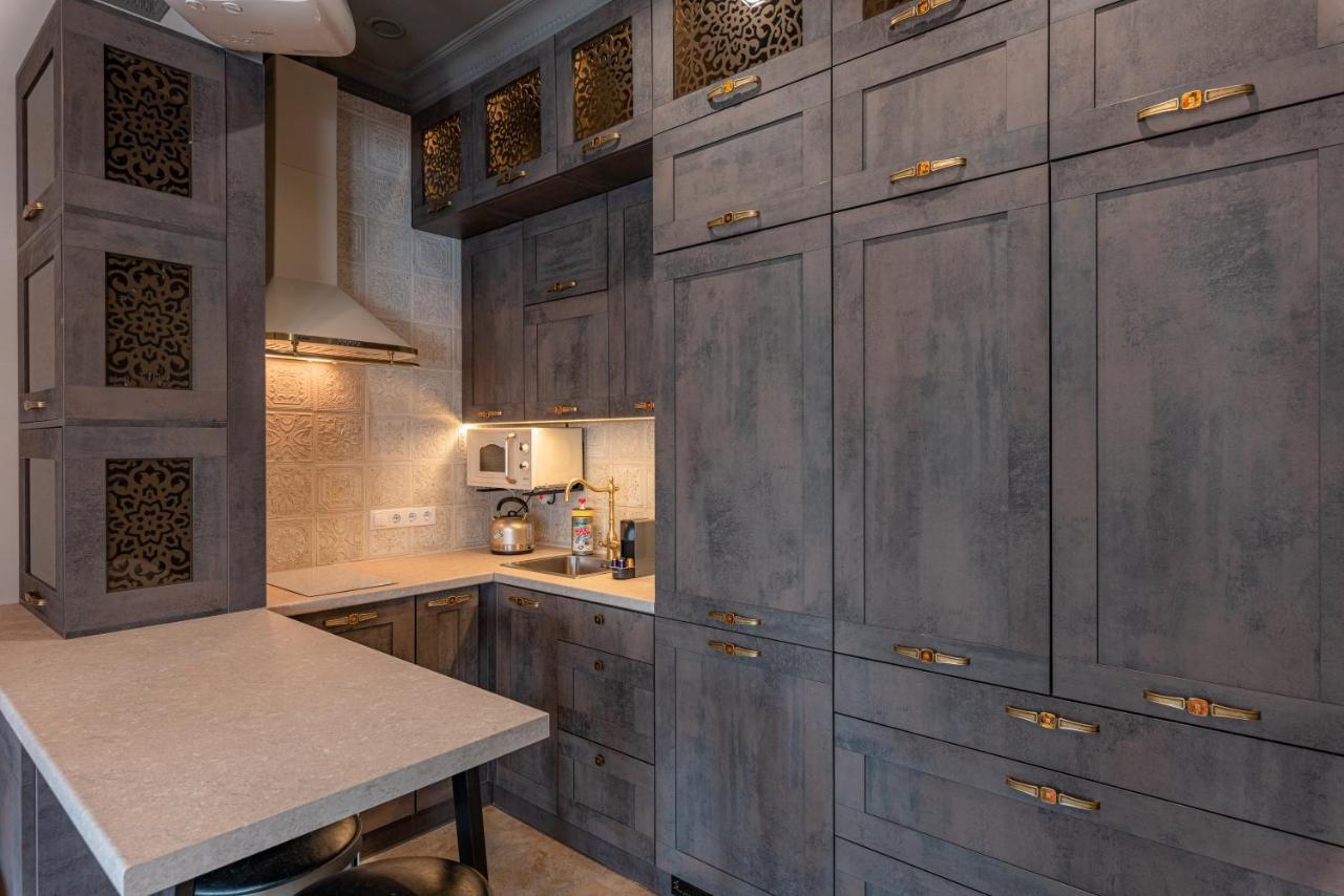 Eco Apartments In French Quarter Киев Екстериор снимка