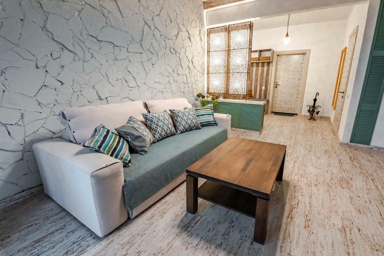 Eco Apartments In French Quarter Киев Екстериор снимка