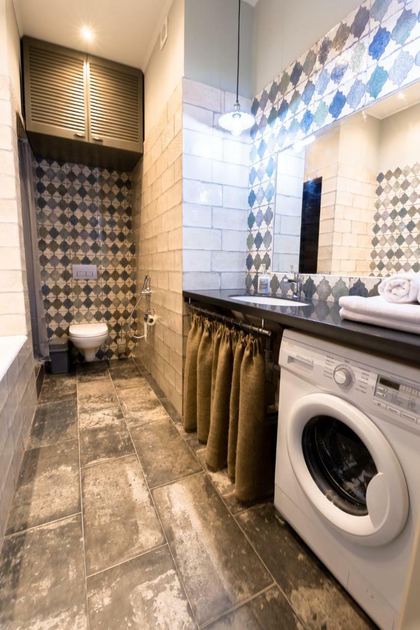 Eco Apartments In French Quarter Киев Екстериор снимка